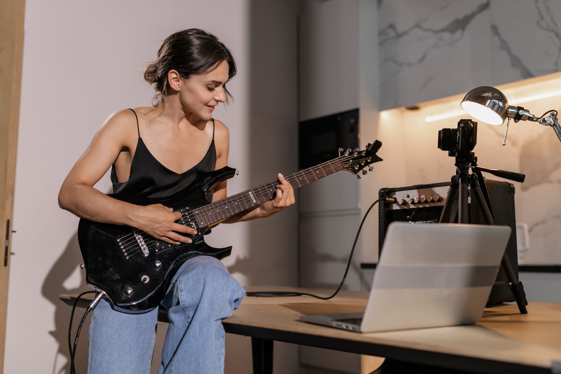 Métronome en ligne gratuit : comment régler et exploiter le tempo à la perfection — pratique musicale avec métronome en ligne