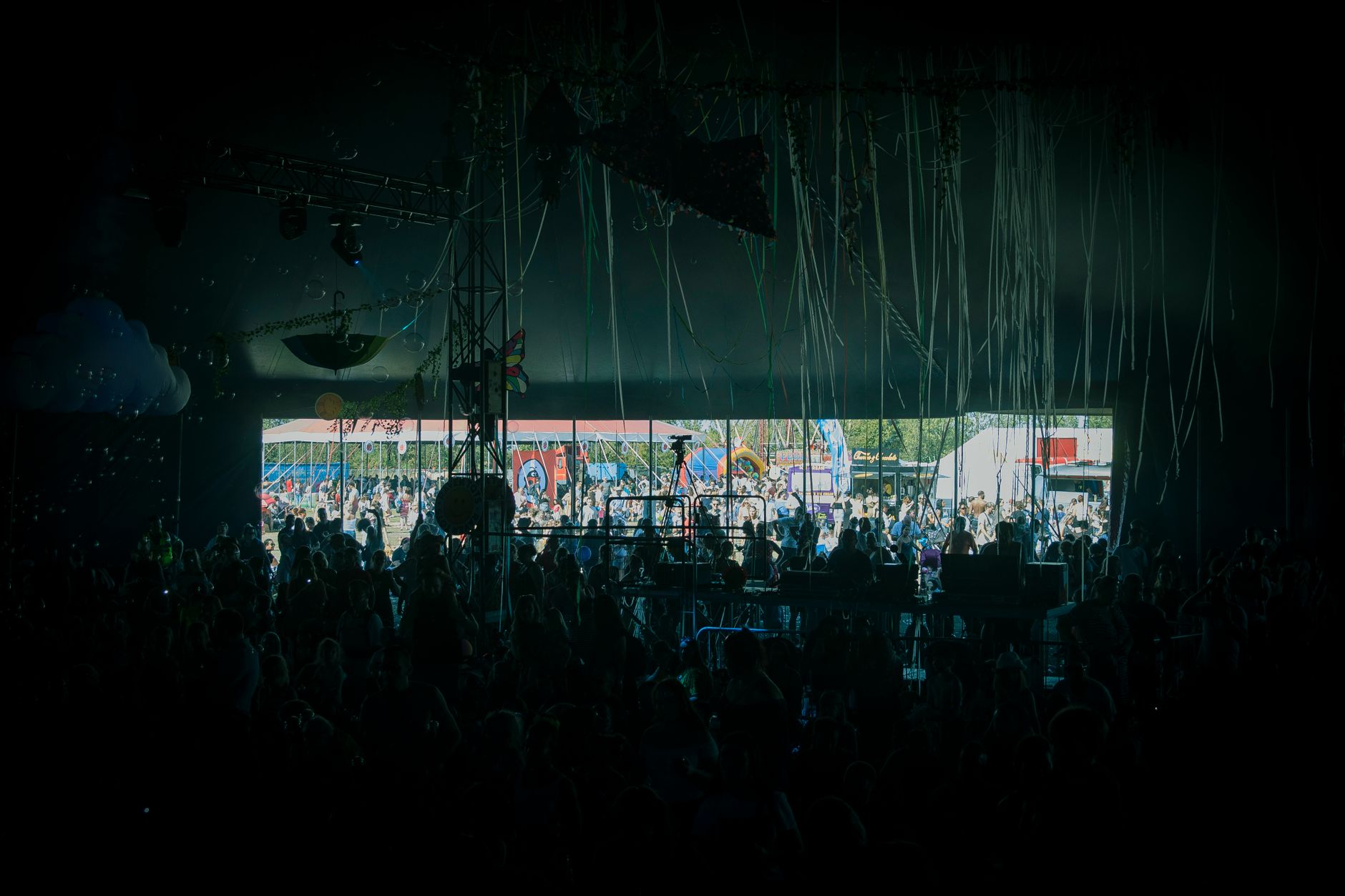 Festival Beauregard 2026 : dates du festival et organisation des journées — foule festival musique scène extérieure